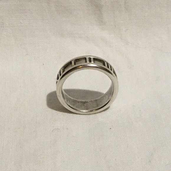 Tiffany&Co. 'Atlas' Collection Ring in Sterling Silver (size 5.75) (|) - Picture 6 of 7